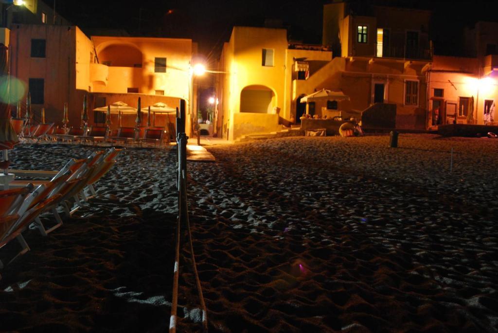 Residence Il Gabbiano Varigotti Bagian luar foto