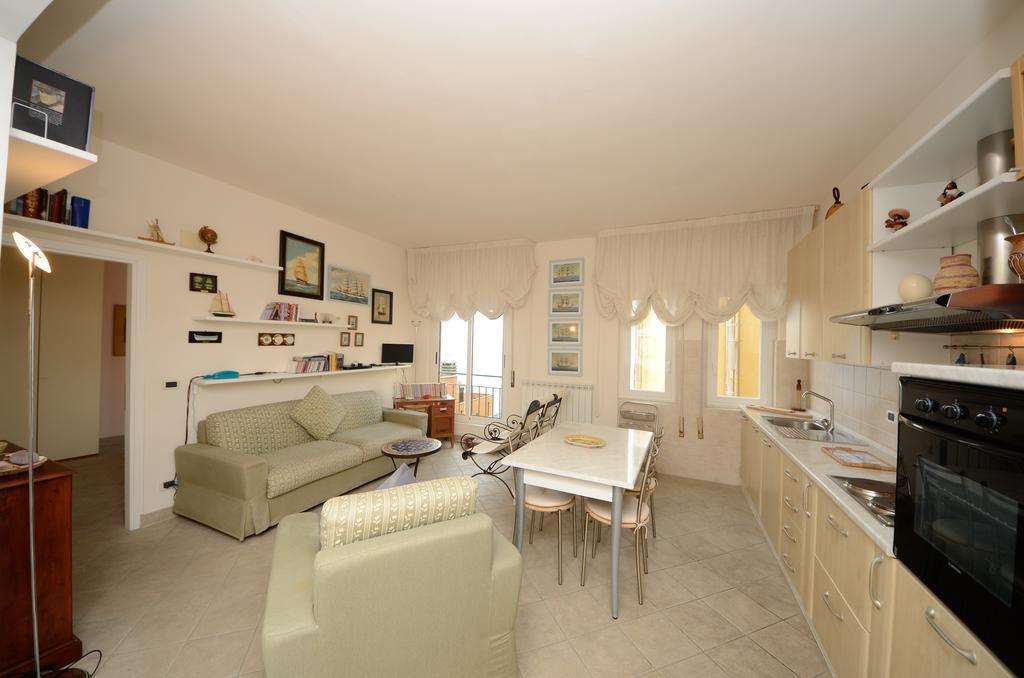 Residence Il Gabbiano Varigotti Bagian luar foto