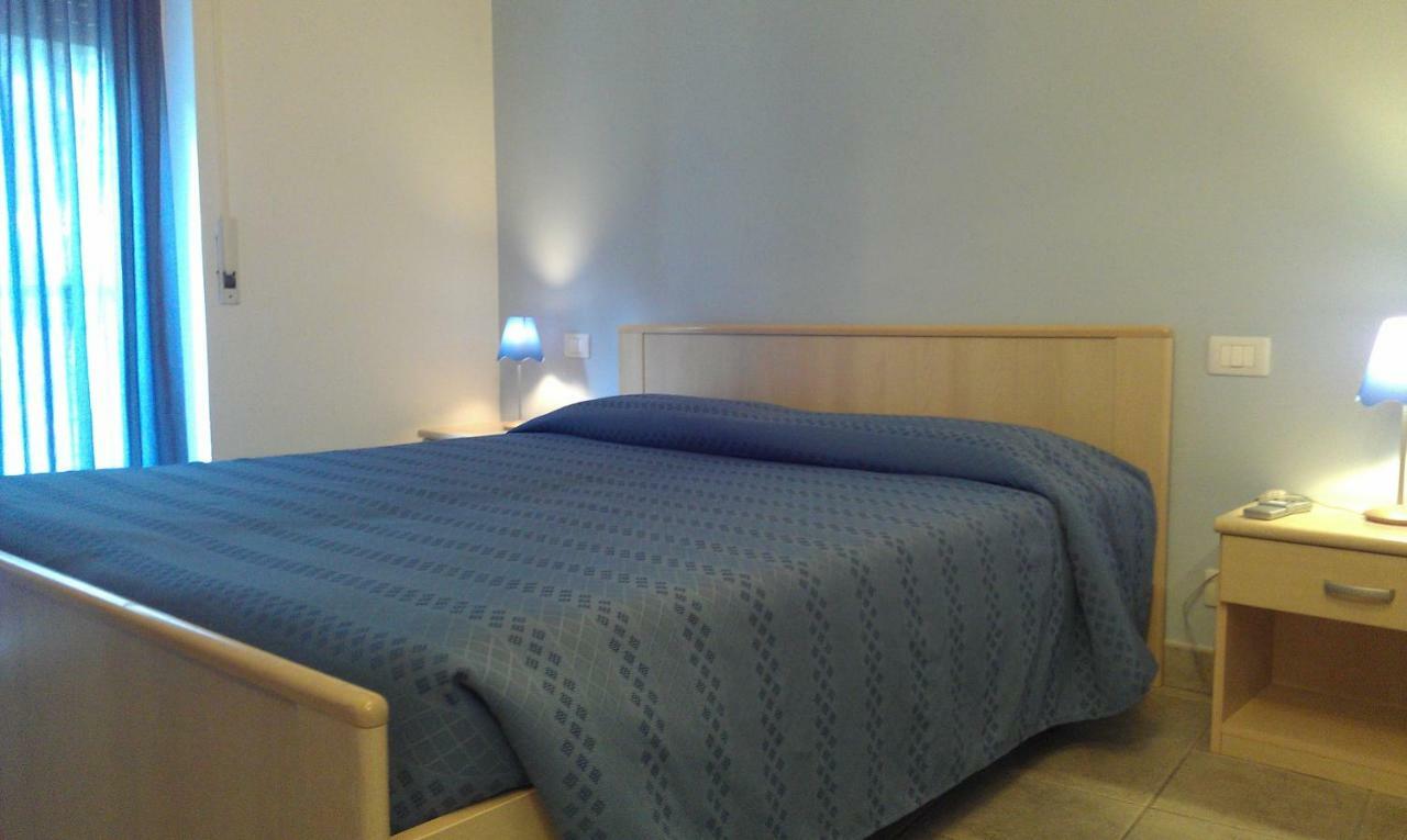 Residence Il Gabbiano Varigotti Bagian luar foto