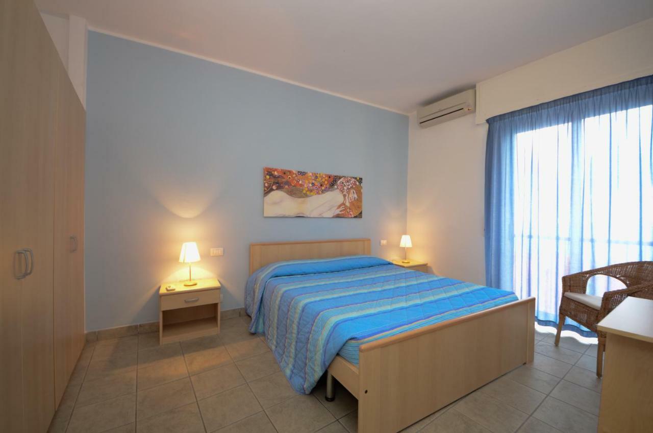 Residence Il Gabbiano Varigotti Bagian luar foto